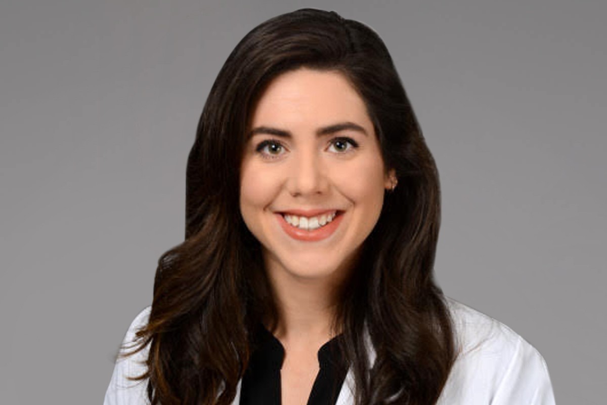 Portrait of Anna Vonck, board-certified physician assistant in dermatology